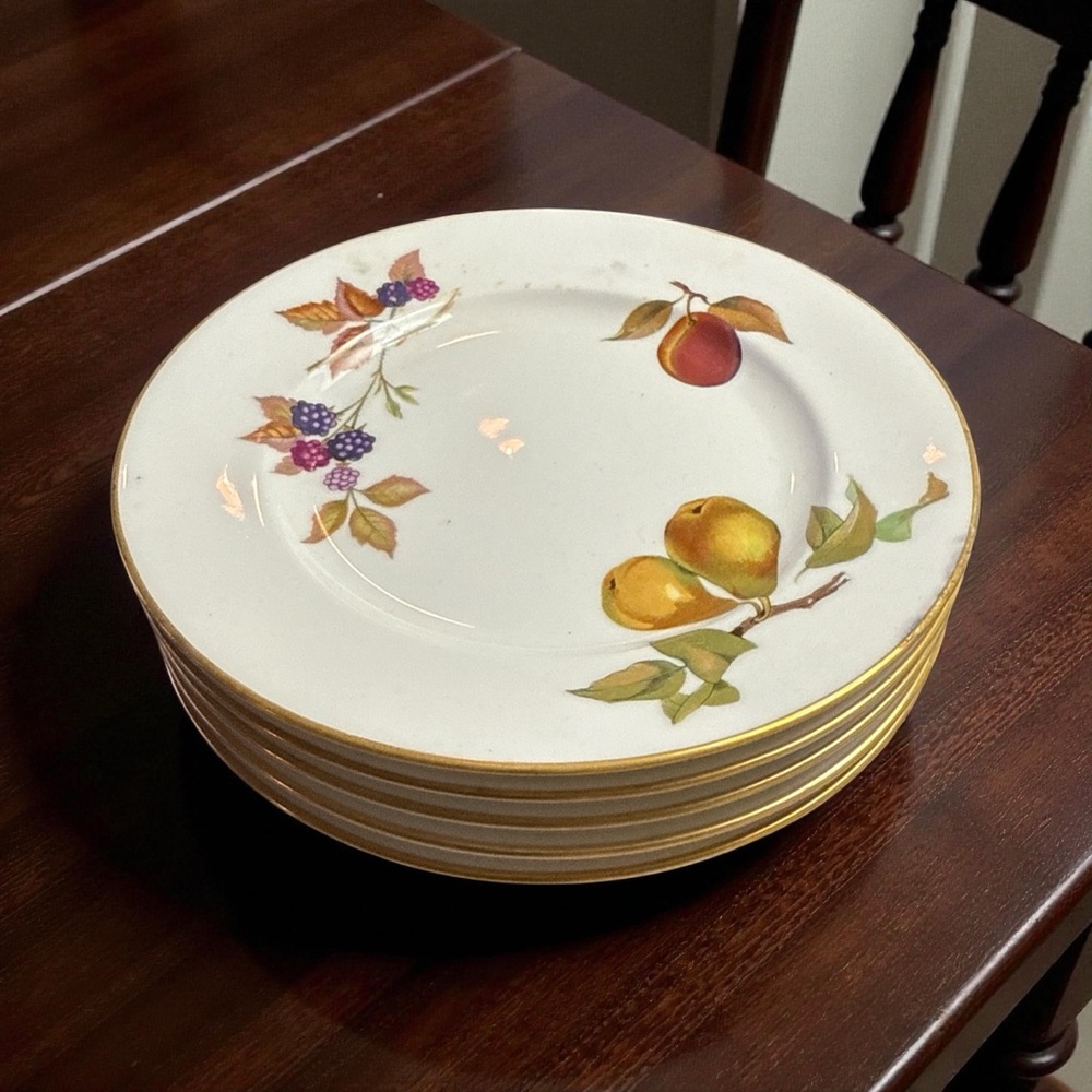 Royal Worcester Fruit Motif Dinner Plates
